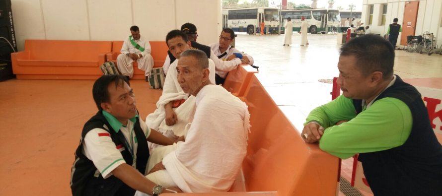 Jemaah Haji Ini Tak Mau Berihram, Hingga Kadaker Airport Turun Tangan Bujuk Rayu